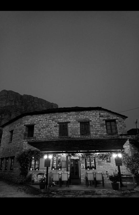 Karpouzis Guesthouse Викос Экстерьер фото